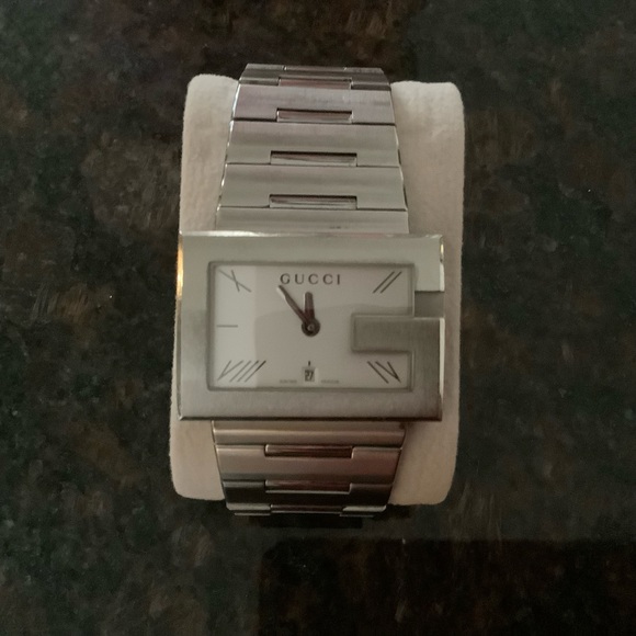 Gucci Watch - Picture 2 of 4